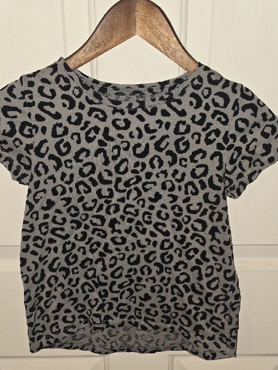 Old Navy Black Tee And Animal Print Tee - Picture 4 of 5